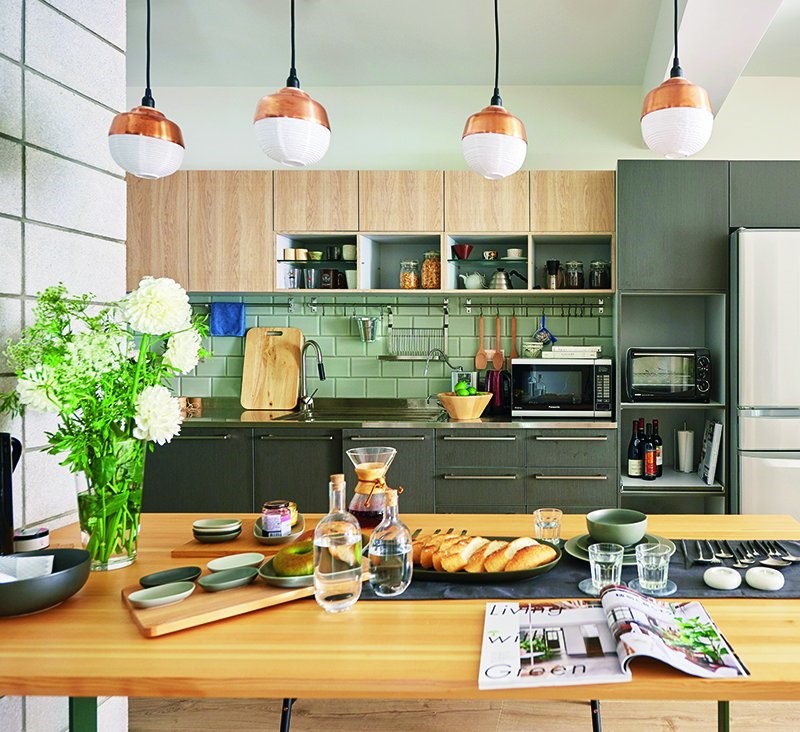 室內22坪的30年老屋，屋主是一對年輕夫婦，喜歡看書、